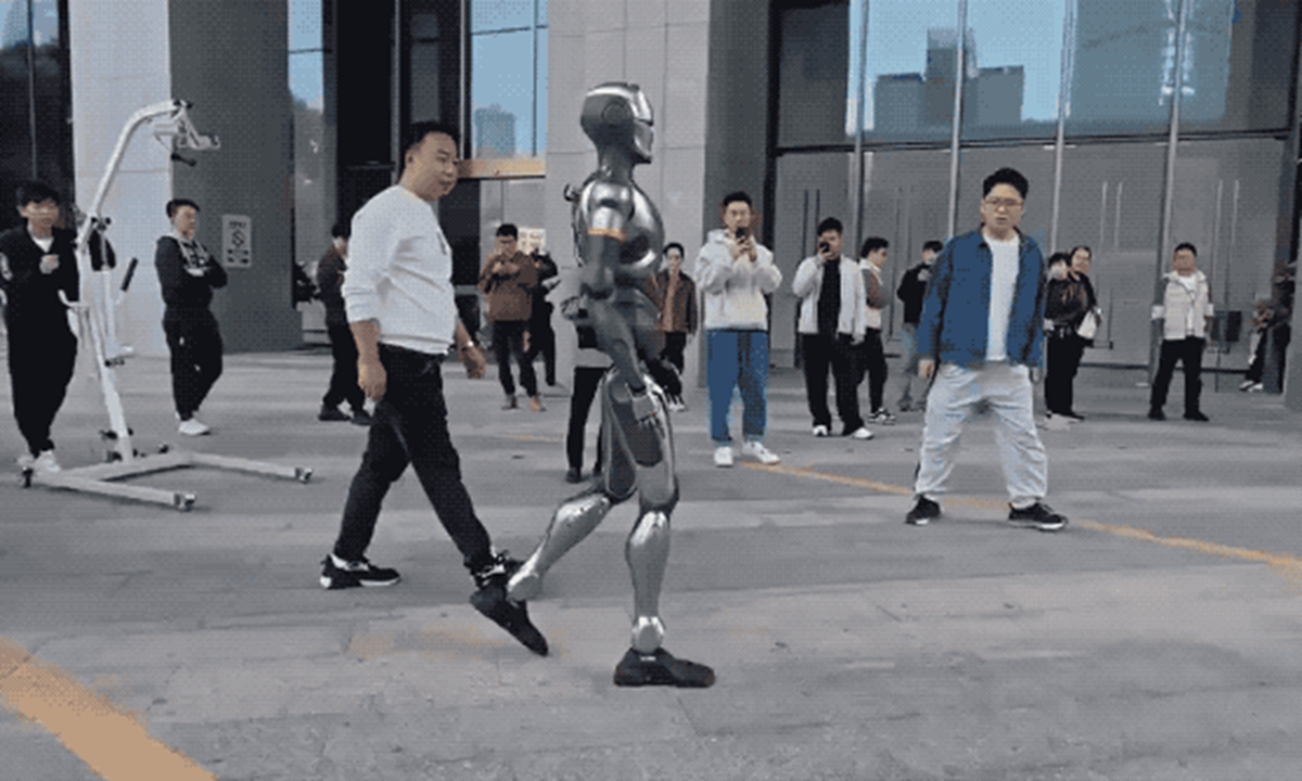 够在波兰超